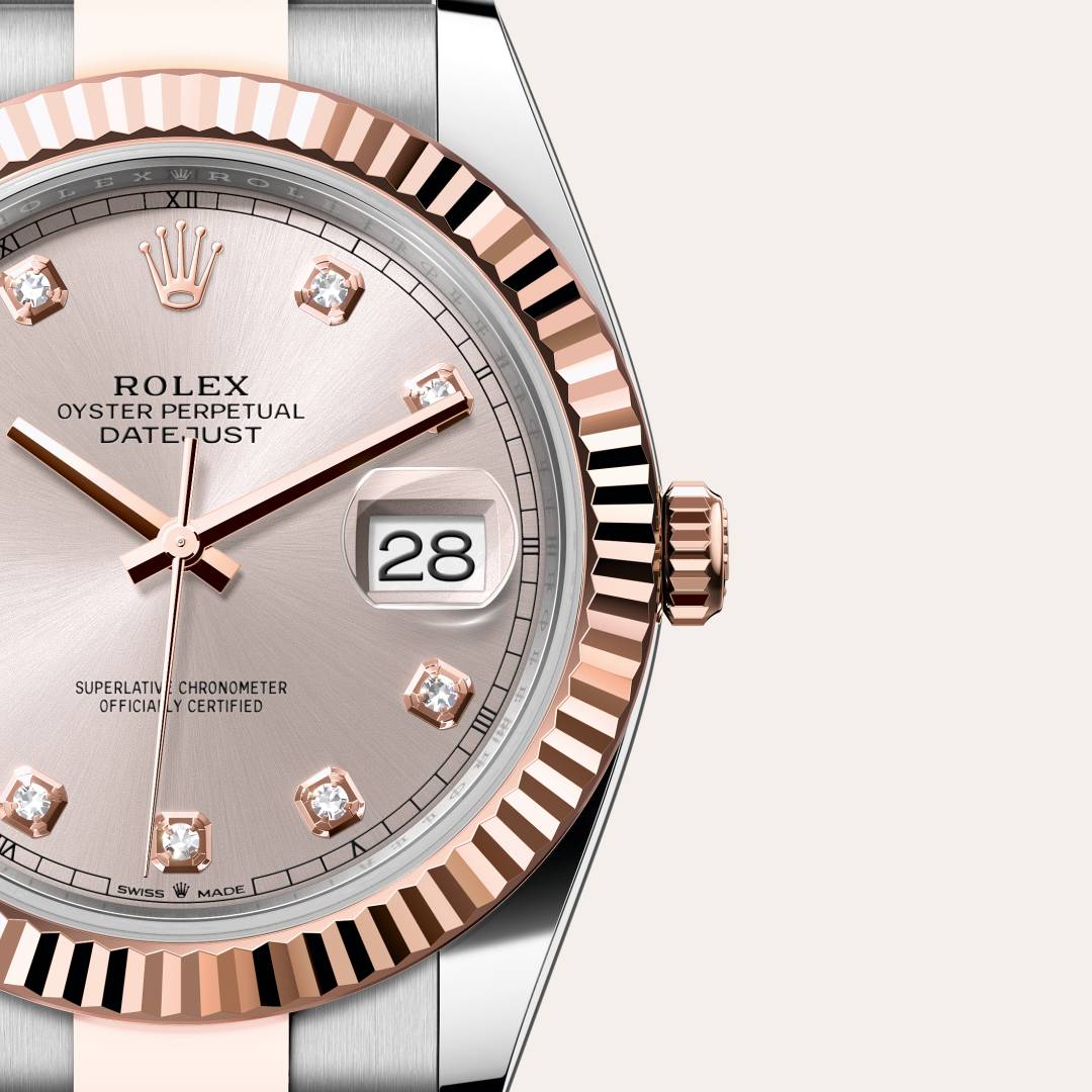 Rolex Datejust 41 in Everose Rolesor with a sundust set with diamonds dial, fluted bezel, and Oyster bracelet.