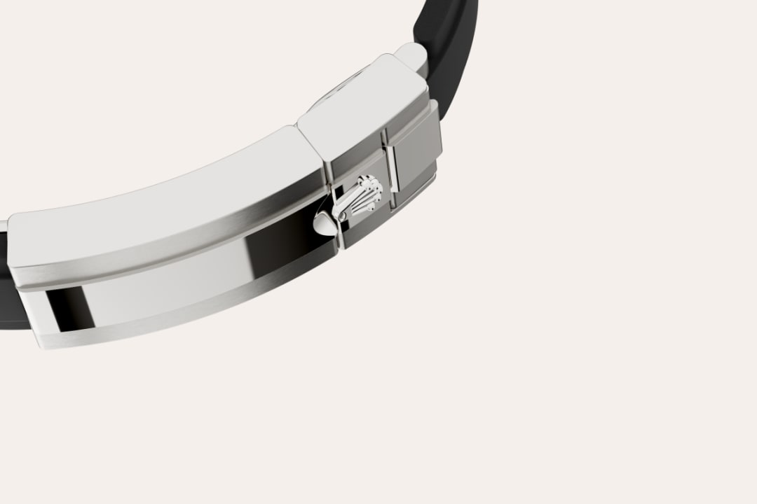 Mother-of-Pearl Dial