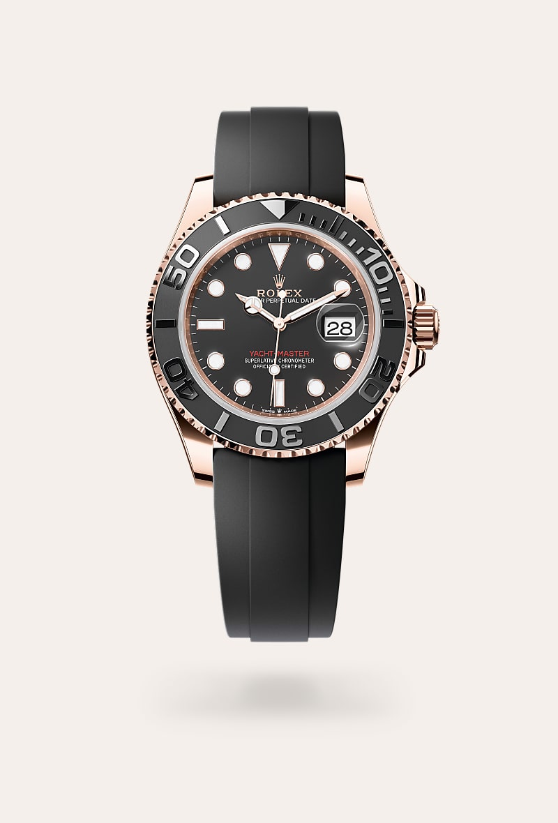 Rolex Yacht-Master 40 in 18 kt Everose gold with a intense black dial, bidirectional rotatable 60-minute graduated bezel with matt black cerachrom insert in ceramic, polished raised numerals and graduations bezel, and Oysterflex bracelet.