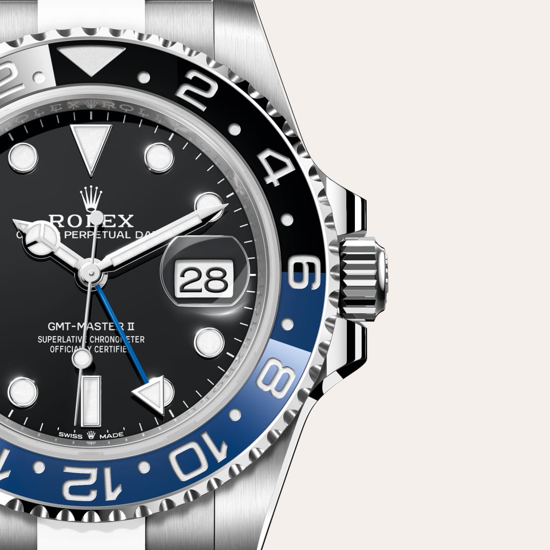 Rolex GMT-Master II in Oystersteel with a black dial, bidirectional rotatable 24-hour graduated bezel. two-colour blue and black cerachrom insert in ceramic, moulded numerals and graduations bezel, and Oyster bracelet.