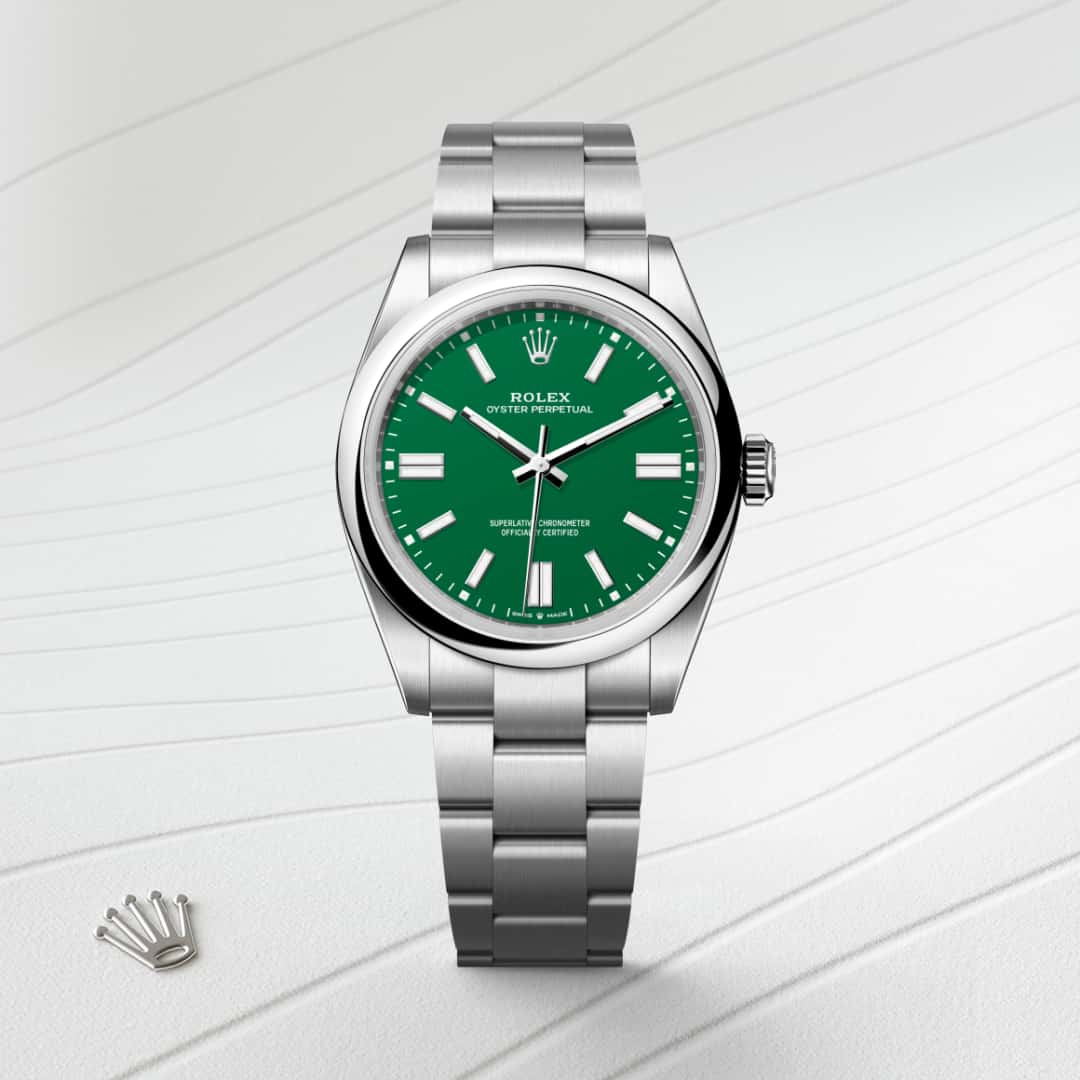Rolex Oyster Perpetual 41 in Oystersteel with a green dial, domed bezel, and Oyster bracelet.