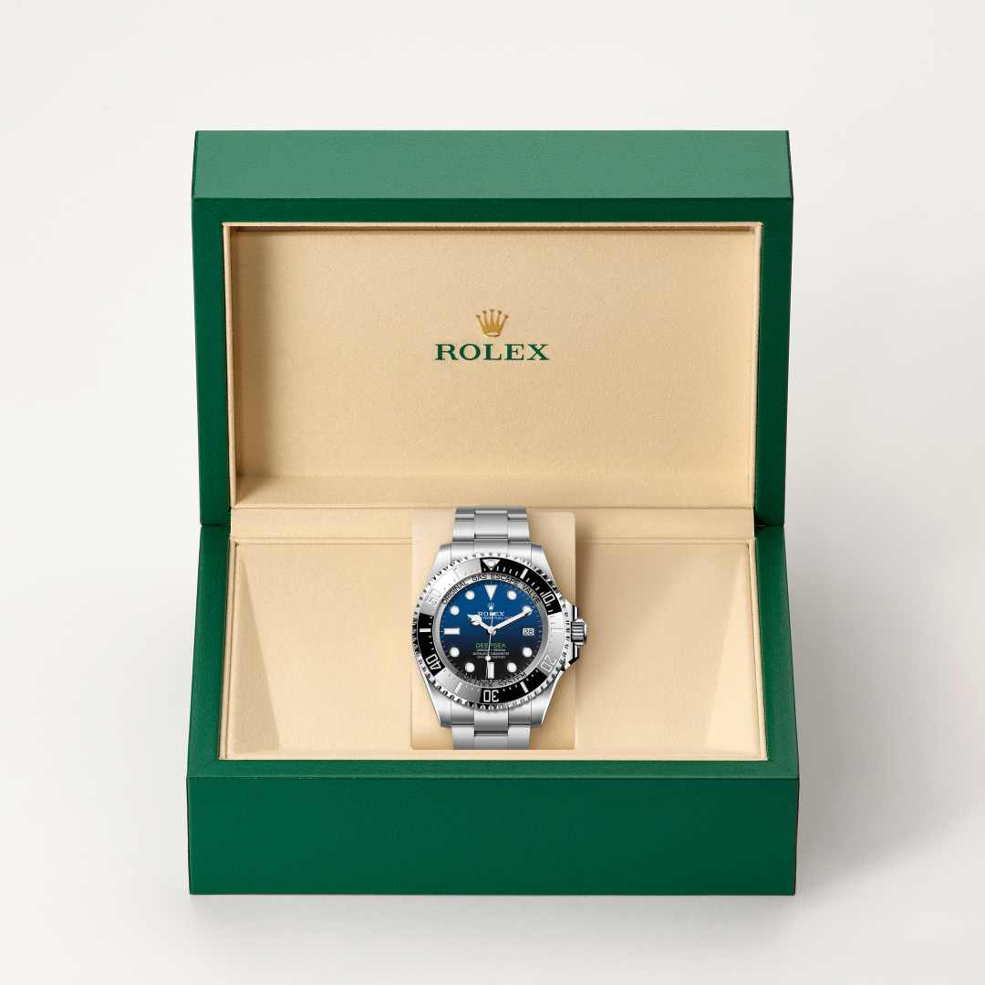 Rolex Rolex Deepsea in Oystersteel with a d-blue dial, unidirectional rotatable 60-minute graduated, scratch-resistant cerachrom insert in black ceramic, numerals and graduations coated in platinum bezel, and Oyster bracelet.