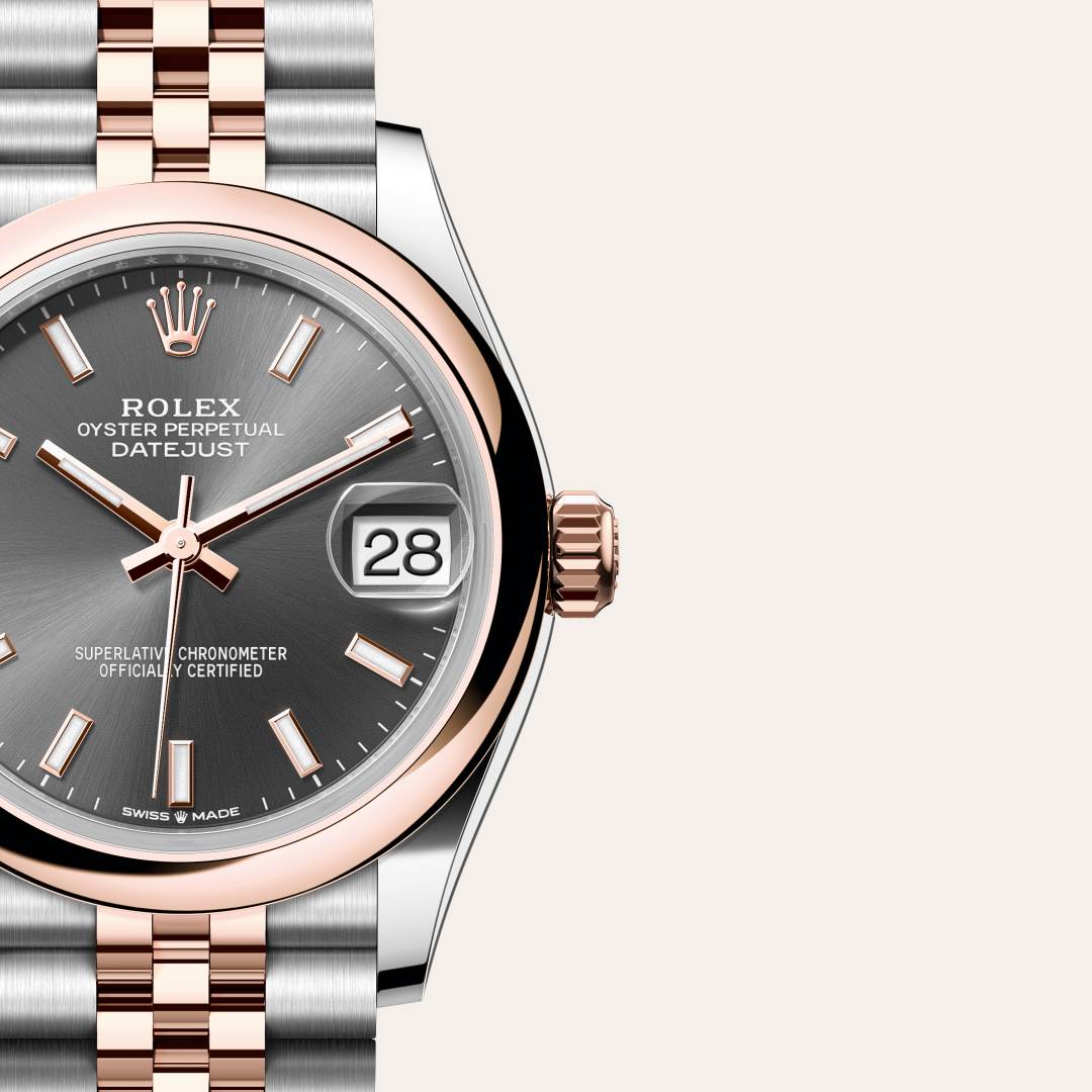 Rolex Datejust 31 in Everose Rolesor with a slate dial, domed bezel, and Jubilee bracelet.