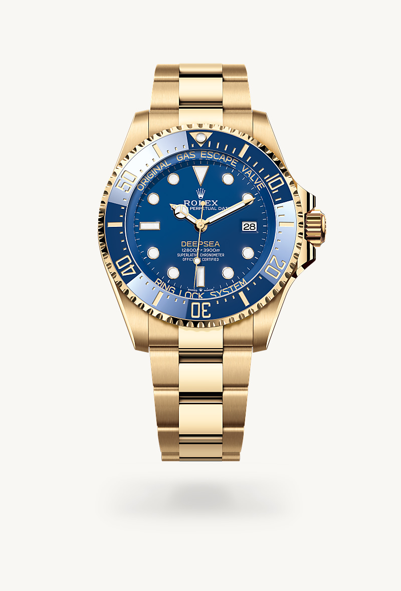 Rolex Rolex Deepsea in 18 kt yellow gold with a blue dial, unidirectional rotatable 60-minute graduated, scratch-resistant cerachrom insert in blue ceramic, numerals and graduations coated in gold bezel, and Oyster bracelet.